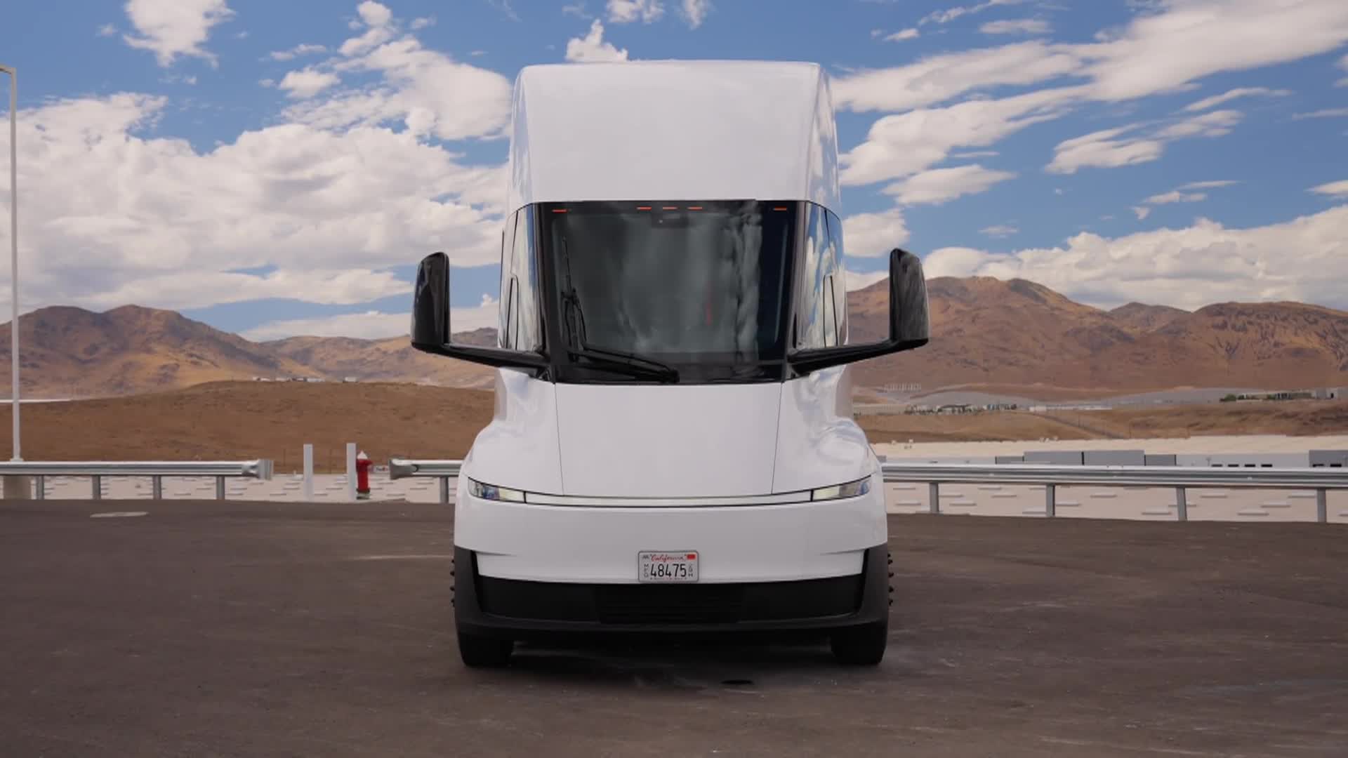 Thumbnail image for New Tesla Semi: "We Got To Try One!"